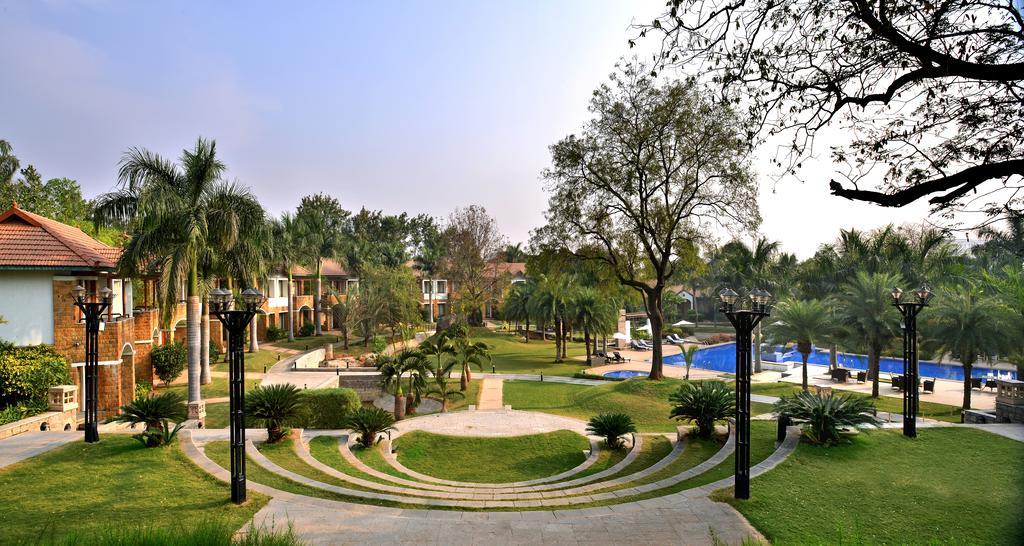 Golkonda Resorts & Spa Hyderabad Esterno foto