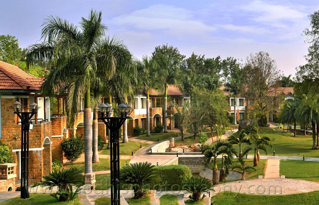 Golkonda Resorts & Spa Hyderabad Esterno foto