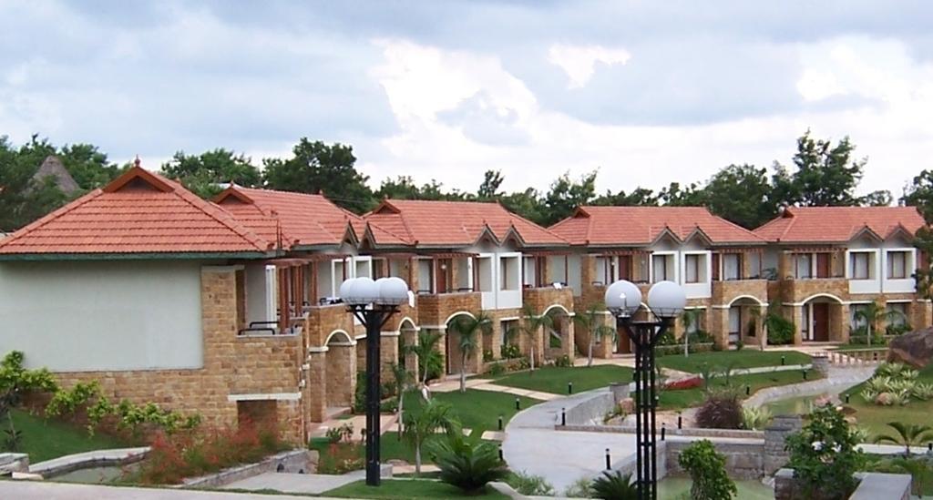 Golkonda Resorts & Spa Hyderabad Esterno foto